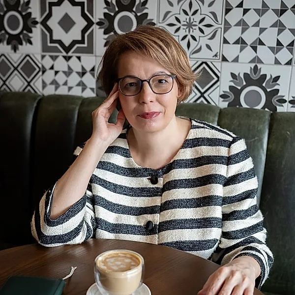 Психолог Марія Копилова - Психолог, психотерапевт у навчанні.Проводжу особисту і парну терапію.  Клієнти говорять, що зі мною легко, щіро і тепло. Допомагаю розібратися у складних почуттях і знайти внутрішню опору. Працюю з самоцінністю, кризами та складними стосунками, тривогою, депресією та розладами особистості, ОКР, БАР, РХП. У терапії важливо не лише зрозуміти проблему, а й побачити новий шлях для себе і впровадити його у життя.